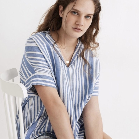 Madewell Tops - Madewell courier button back top size S